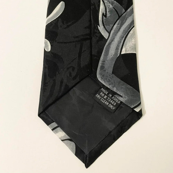 Vintage 1995 Looney Tunes Mania Mens Necktie Bugs Bunny 56 Inch - Picture 8 of 16